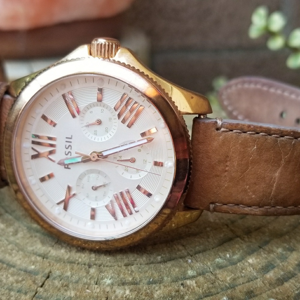 ⌚💥 Fossil Watch - Picture 4 of 4
